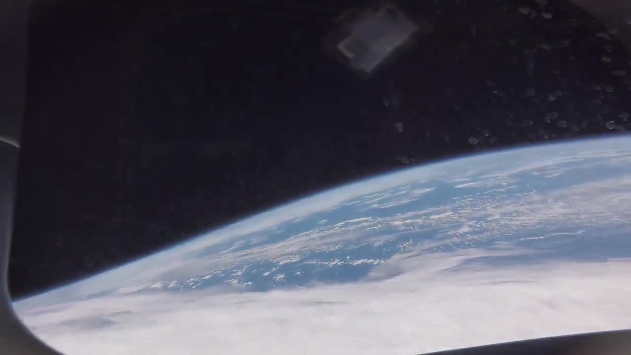 Таймлапс, демонстрирующий возвращение Orion на Землю